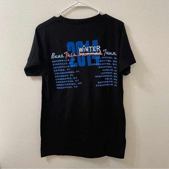 Brad paisley beat this winter tour shirt black medium - Picture 4 of 4